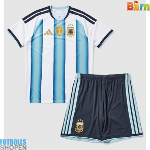 Billiga Argentina Hemmatröja Barn VM 2026 Kortärmad (+ Korta byxor)
